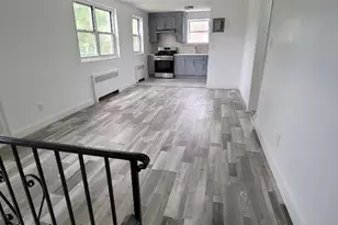 131-78 Laurelton Pkwy, Rosedale, NY 11422 - Photo 4