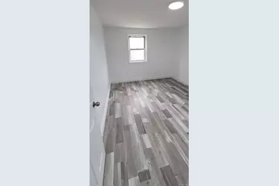 131-78 Laurelton Parkway #Upper, Rosedale, NY 11422 - Photo 10