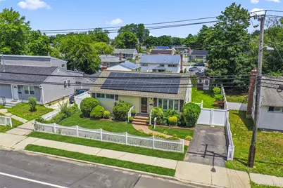 3414 Great Neck Road, Amityville, NY 11701 - Photo 6