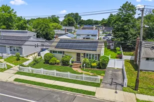 3414 Great Neck Rd, Amityville, NY 11701 - Photo 6