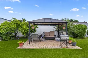 3414 Great Neck Rd, Amityville, NY 11701 - Photo 28