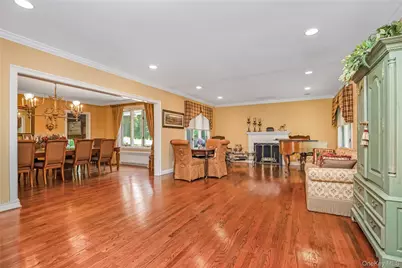 122 Woodmere Boulevard S, Woodmere, NY 11598 - Photo 8