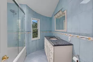 17 Calumet Dr, Dix Hills, NY 11746 - Photo 22