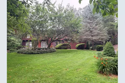 17 Calumet Drive, Dix Hills, NY 11746 - Photo 2