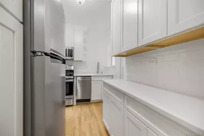640 W 231st Street #3E, Bronx, NY 10463 - Photo 6
