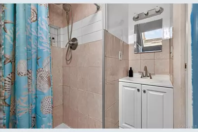 5 Long Lane, Levittown, NY 11758 - Photo 18