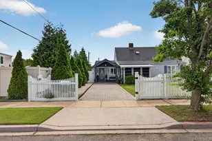 5 Long Ln, Levittown, NY 11758 - Photo 4