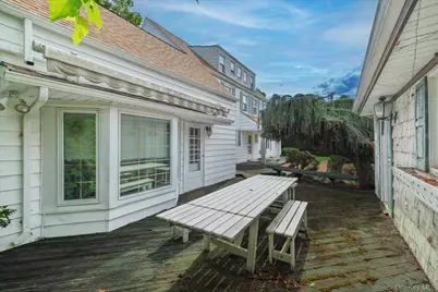68 Oxford Road, Rockville Centre, NY 11570 - Photo 28