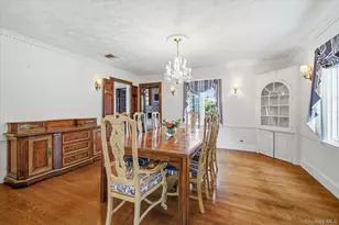 68 Oxford Rd, Rockville Centre, NY 11570 - Photo 8