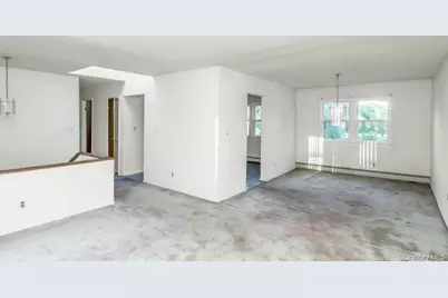 1085 Hempstead Avenue, West Hempstead, NY 11550 - Photo 4