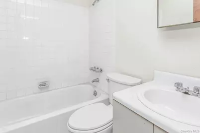 1085 Hempstead Avenue, West Hempstead, NY 11550 - Photo 10