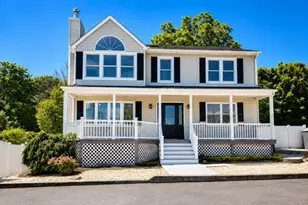 112 Shore Dr, Sound Beach, NY 11789 - Photo 2