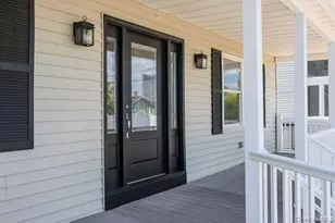 112 Shore Dr, Sound Beach, NY 11789 - Photo 12