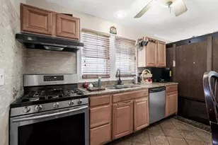 375 W Valley Stream Blvd, Valley Stream, NY 11580 - Photo 6