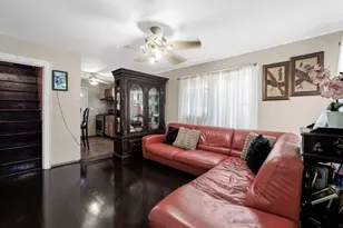 375 W Valley Stream Blvd, Valley Stream, NY 11580 - Photo 2