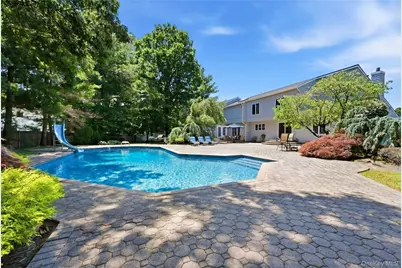 4 Laurelwood Court, Dix Hills, NY 11746 - Photo 46