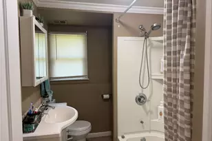 35 Mitchell Ave, East Northport, NY 11731 - Photo 10
