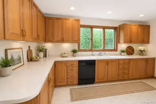 96 Tuthills Ln, Jamesport, NY 11901 - Photo 2