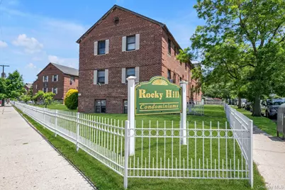 20106 Rocky Hill Road #6G2, Bayside, NY 11361 - Photo 12