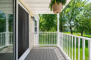 124 Fairview Cir, Middle Island, NY 11953 - Photo 22
