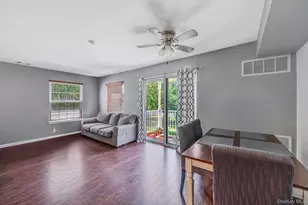 124 Fairview Cir, Middle Island, NY 11953 - Photo 6