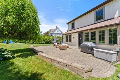 10 Cambridge Court, Larchmont, NY 10538 - Photo 24