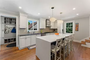 10 Cambridge Ct, Larchmont, NY 10538 - Photo 12