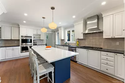 10 Cambridge Court, Larchmont, NY 10538 - Photo 14