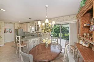 102 Winged Foot Way, Riverhead, NY 11901 - Photo 18