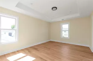 23 Garden Cir, Syosset, NY 11791 - Photo 18
