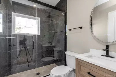23 Garden Circle, Syosset, NY 11791 - Photo 12