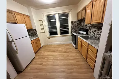 4525 Monticello Avenue, Bronx, NY 10466 - Photo 14