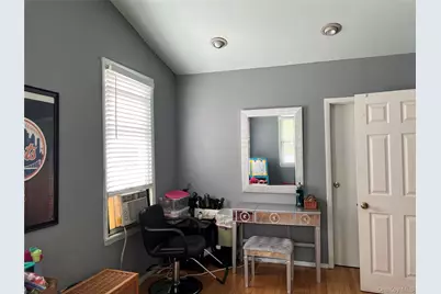 7 Squires Avenue, Port Jefferson Station, NY 11776 - Photo 10