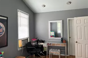 7 Squires Ave, Port Jefferson Station, NY 11776 - Photo 10
