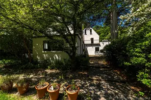 164 S Mountain Rd, New City, NY 10956 - Photo 8