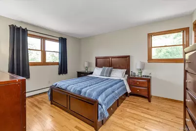 7 Freedom Court, Babylon, NY 11702 - Photo 12