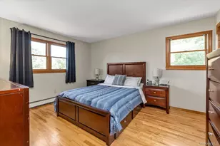 7 Freedom Ct, Babylon, NY 11702 - Photo 12