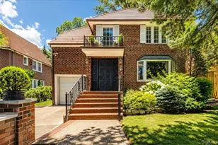 1-52 Whitson St, Forest Hills, NY 11375 - Photo 2