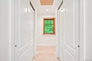 1-52 Whitson St, Forest Hills, NY 11375 - Photo 38