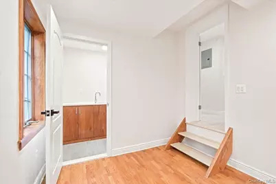152 Whitson Street, Forest Hills, NY 11375 - Photo 30