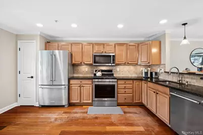 225 Waterside Close, Peekskill, NY 10566 - Photo 16