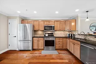 225 Waterside Close, Peekskill, NY 10566 - Photo 16