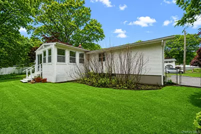 16 Lodge Lane, East Setauket, NY 11733 - Photo 22