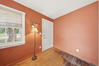24 Mountain Avenue, Middletown, NY 10940 - Photo 12