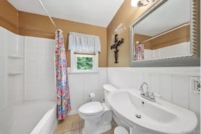 24 Mountain Avenue, Middletown, NY 10940 - Photo 20