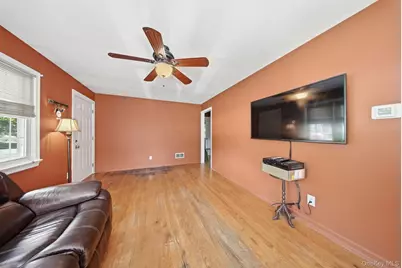 24 Mountain Avenue, Middletown, NY 10940 - Photo 14