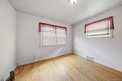 24 Mountain Avenue, Middletown, NY 10940 - Photo 22