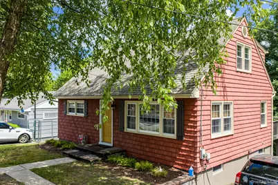 24 Mountain Avenue, Middletown, NY 10940 - Photo 2