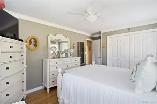 50 Amsterdam Rd, Smithtown, NY 11787 - Photo 20