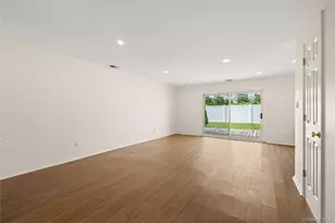 650 Newbridge Rd, East Meadow, NY 11554 - Photo 8
